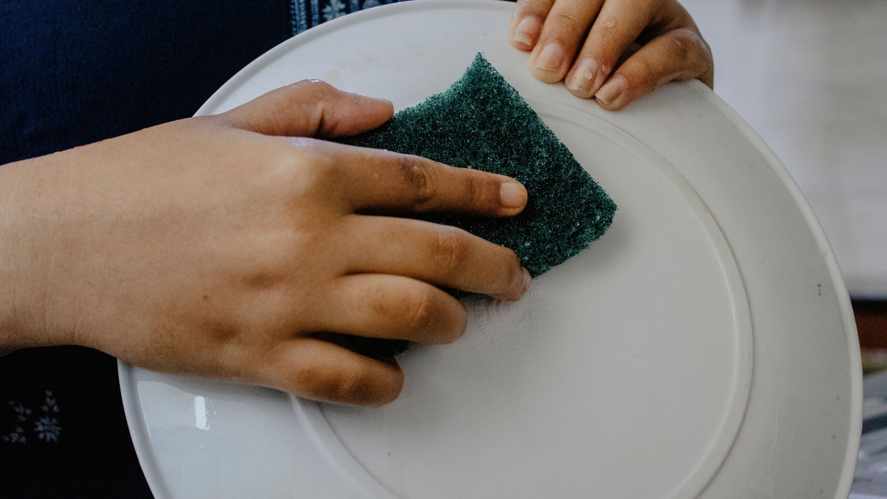 Replacement scrub pad in use